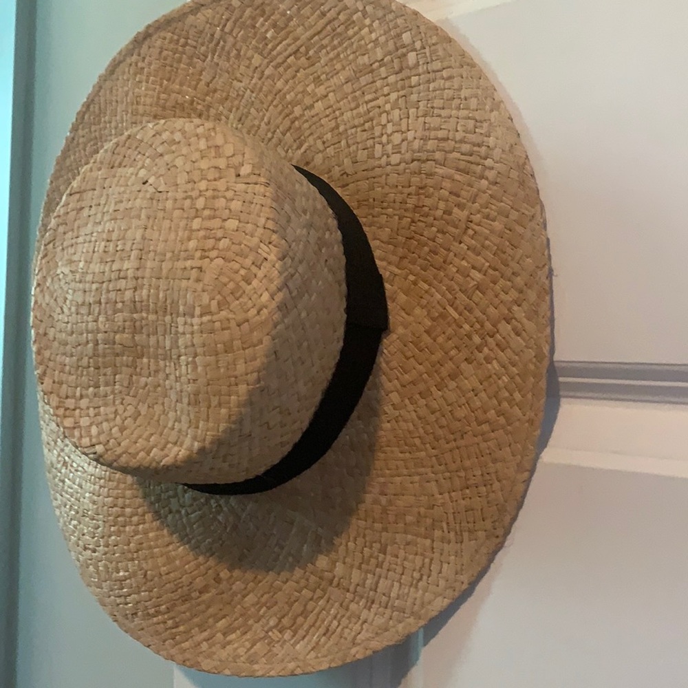Altar’d state straw hat wide brim/black detail